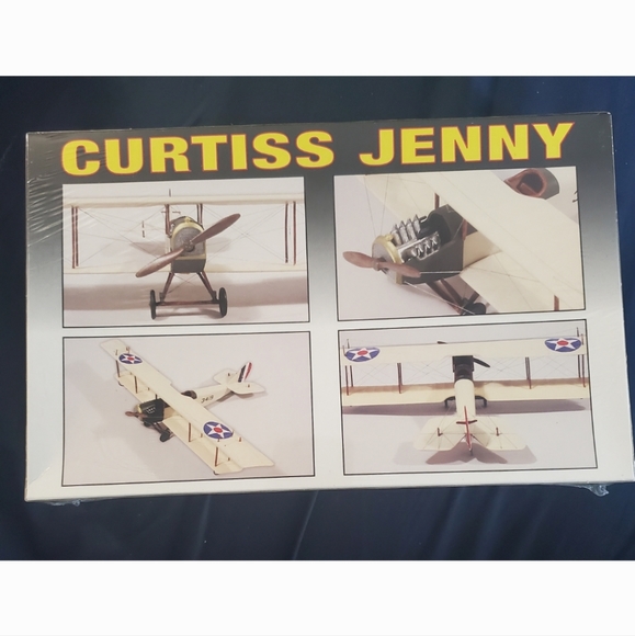 : New lindberg Curtiss jenny Model Kit no. 72583 - Picture 2 of 14